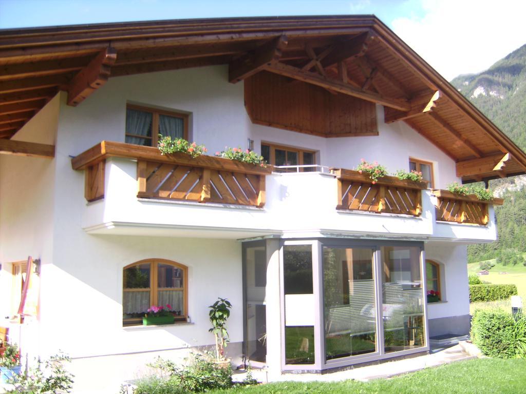 Apartamento Apart Andrea Pfunds Exterior foto